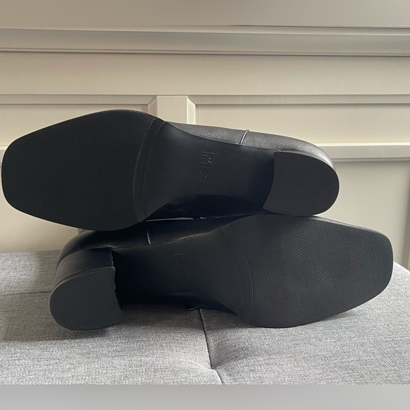 Black ankle booties size 10 - Picture 4 of 4